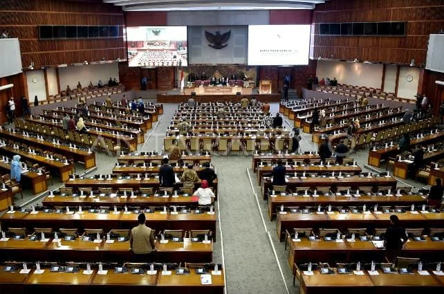 DPR RI Tetapkan Wahidah Suaib Sebagai Anggota Ombudsman
